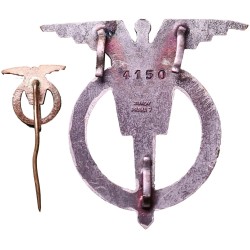 flight-leader-2nd-class-badge-no-4150-and-miniature